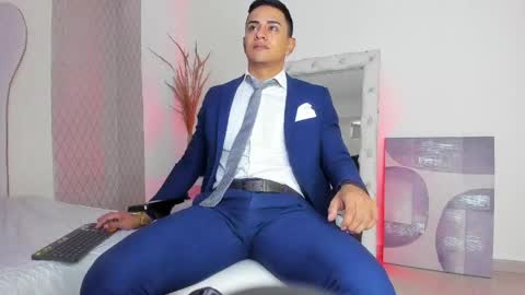 Snapshot of lucii_fer_ chatting on 04/20/26, 11:57 Leo online show from 04/20/26, 11:57