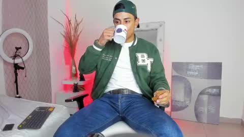 Snapshot of lucii_fer_ chatting on 04/28/26, 11:59 Leo online show from 04/28/26, 11:59