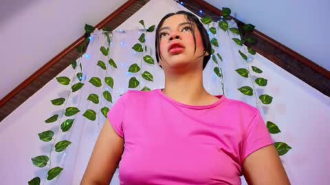 luciia_sweeet online show from 12/19/25, 02:35