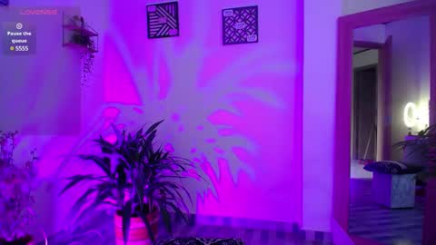 luciiana online show from 12/05/24, 08:00