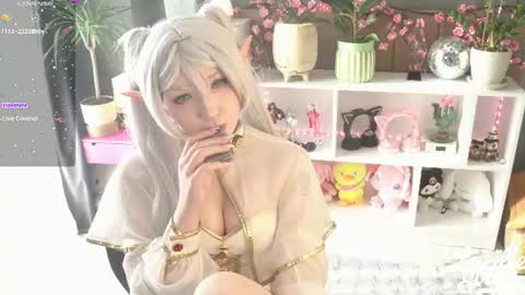 Snapshot of lucille_evans chatting on 06/11/26, 01:53 Lucy UwU online show from 06/11/26, 01:53
