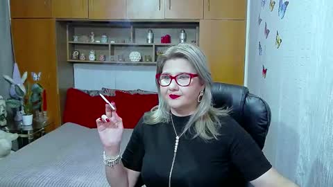 Snapshot of lucillefenlys chatting on 03/24/26, 06:13 Lucille Fenly online show from 03/24/26, 06:13