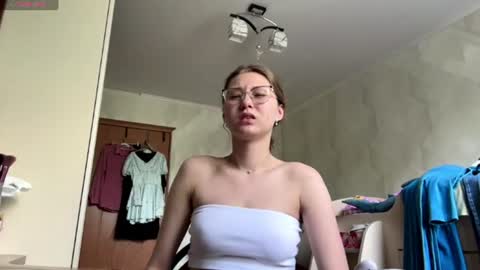 Snapshot of lucindascercy chatting on 07/06/26, 07:05 Maya online show from 07/06/26, 07:05