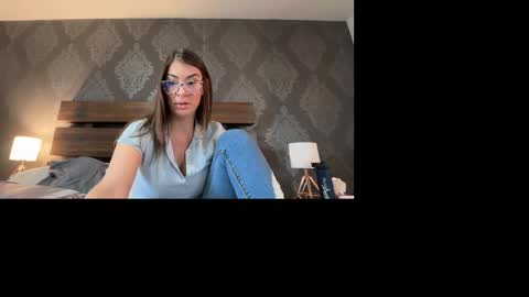 Snapshot of luciousapril chatting on 11/05/25, 05:35 April online show from 11/05/25, 05:35