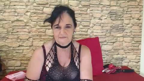 Snapshot of luciousgrace chatting on 06/10/26, 06:01 Grace online show from 06/10/26, 06:01