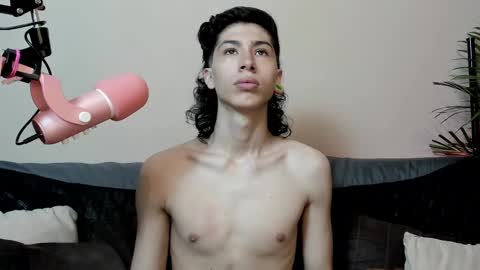 Snapshot of lucke_noor chatting on 03/01/25, 06:21 Noor online show from 03/01/25, 06:21