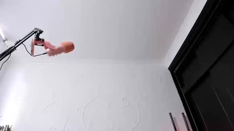 Snapshot of lucke_noor chatting on 09/08/25, 09:25 Noor online show from 09/08/25, 09:25