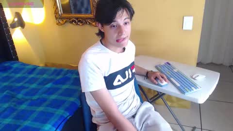 luckk_ online show from 03/31/26, 04:24