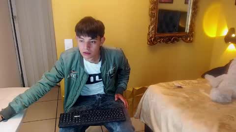 luckk_ online show from 04/27/26, 06:11