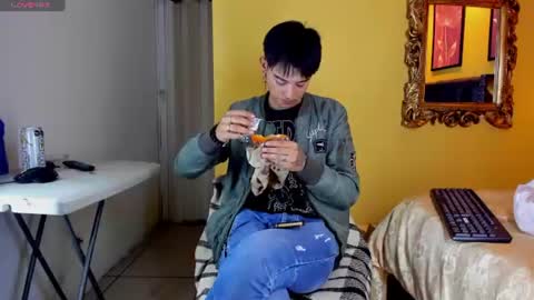 Snapshot of luckk_ chatting on 06/13/26, 04:10 luckk_ online show from 06/13/26, 04:10