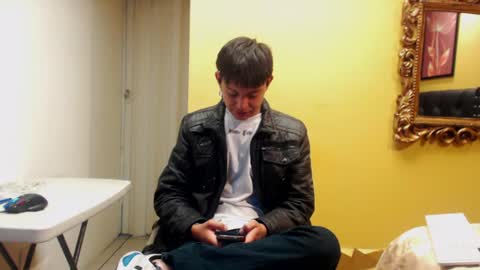 Snapshot of luckk_ chatting on 06/15/26, 03:09 luckk_ online show from 06/15/26, 03:09