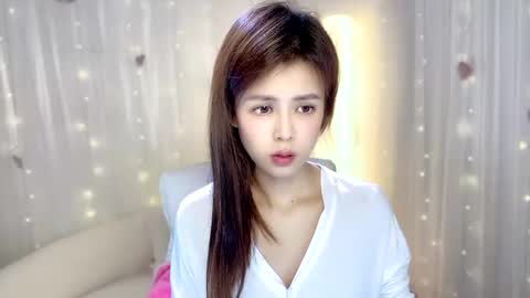 Snapshot of lucky3599 chatting on 11/26/25, 06:58 lucky3599 online show from 11/26/25, 06:58