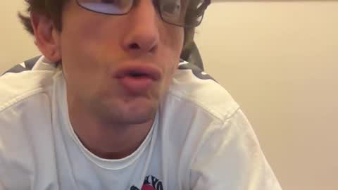 Snapshot of lucky_bme chatting on 02/18/26, 03:57 lucky_bme online show from 02/18/26, 03:57