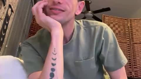 Snapshot of lucky_bme chatting on 03/13/26, 03:57 lucky_bme online show from 03/13/26, 03:57