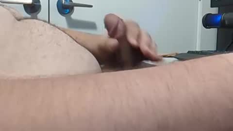 Snapshot of lucky_chance32 chatting on 09/22/25, 04:14 lucky_chance32 online show from 09/22/25, 04:14