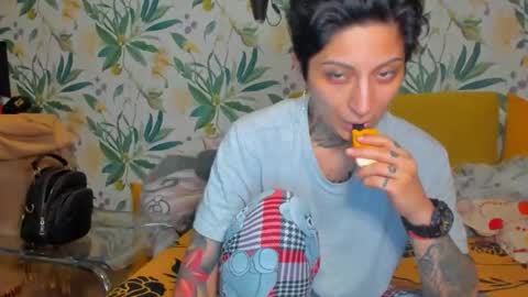 lucky_denizz online show from 02/21/26, 10:49