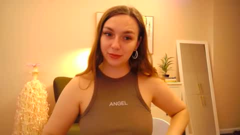 lucky_foryou_baby online show from 01/03/25, 01:14