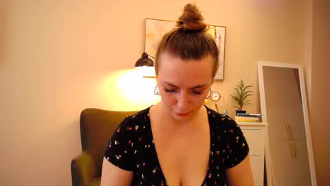 lucky_foryou_baby online show from 01/13/25, 10:36