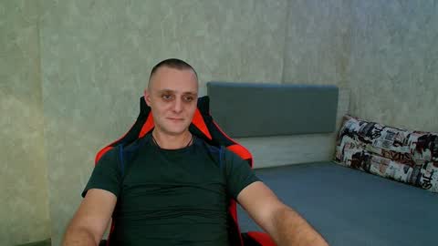 Ethan online show from 01/14/25, 08:26