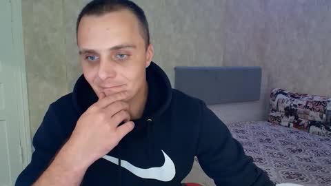 Ethan online show from 09/25/25, 06:22