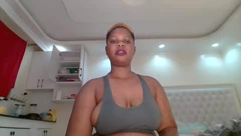 Snapshot of lucky_joy chatting on 04/25/26, 12:46 Lucky joy online show from 04/25/26, 12:46