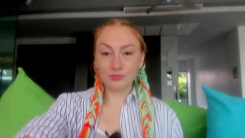 lucky_licky20 online show from 10/11/25, 03:17