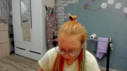 lucky_licky20 online show from 10/24/25, 01:35