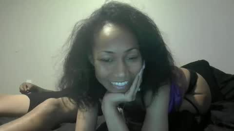 Snapshot of lucky_london chatting on 06/09/26, 06:47 Lucky London online show from 06/09/26, 06:47