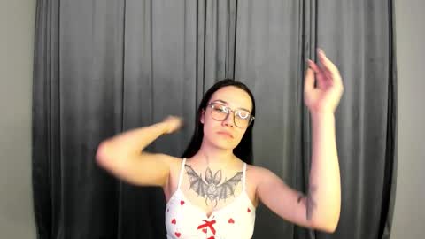 Leya online show from 11/20/25, 04:12