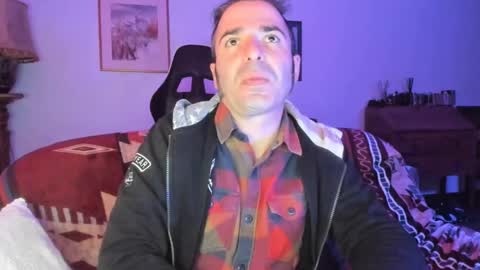 Snapshot of luckydrakex chatting on 12/29/24, 01:02 Lucky online show from 12/29/24, 01:02