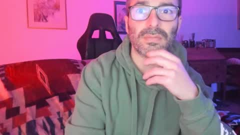 Snapshot of luckydrakex chatting on 01/11/25, 06:44 Lucky online show from 01/11/25, 06:44