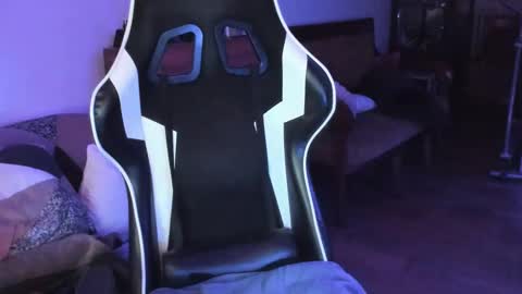 Snapshot of luckydrakex chatting on 01/21/25, 09:46 Lucky online show from 01/21/25, 09:46