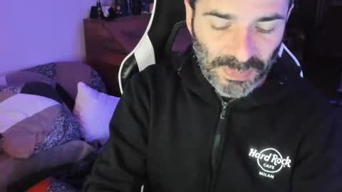 Snapshot of luckydrakex chatting on 01/22/25, 12:48 Lucky online show from 01/22/25, 12:48