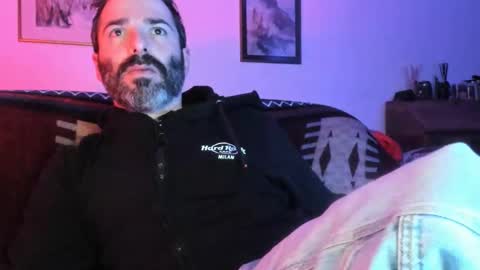 Snapshot of luckydrakex chatting on 02/05/25, 01:37 Lucky online show from 02/05/25, 01:37