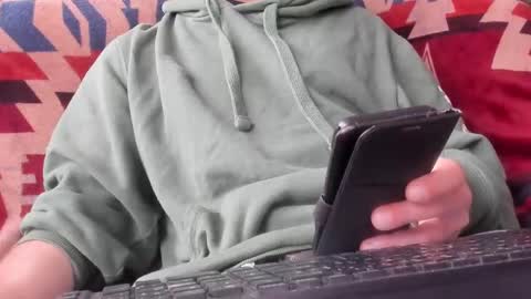 Snapshot of luckydrakex chatting on 02/14/25, 10:07 Lucky online show from 02/14/25, 10:07