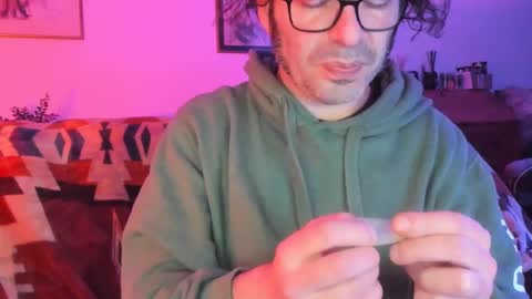 Snapshot of luckydrakex chatting on 02/14/25, 10:04 Lucky online show from 02/14/25, 10:04