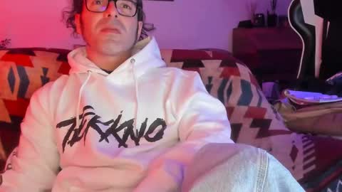 Snapshot of luckydrakex chatting on 02/18/25, 09:42 Lucky online show from 02/18/25, 09:42