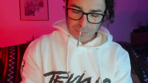 Snapshot of luckydrakex chatting on 02/19/25, 07:05 Lucky online show from 02/19/25, 07:05