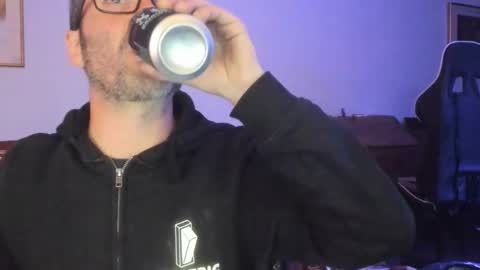 Snapshot of luckydrakex chatting on 09/10/25, 06:19 Lucky online show from 09/10/25, 06:19