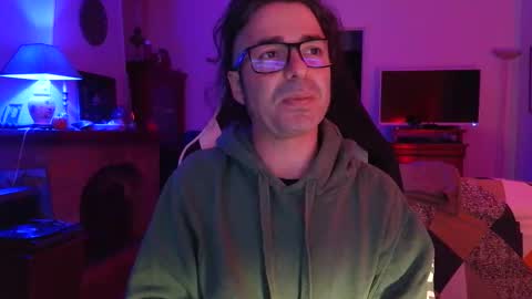 Snapshot of luckydrakex chatting on 10/27/25, 06:45 Lucky online show from 10/27/25, 06:45