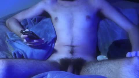 Snapshot of luckyduck46 chatting on 10/19/25, 08:04 Lucky online show from 10/19/25, 08:04