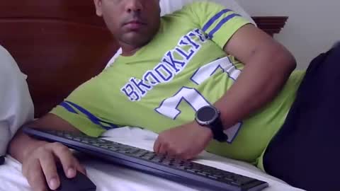 Snapshot of luckyfinalone chatting on 09/14/25, 04:06 luckyfinalone online show from 09/14/25, 04:06