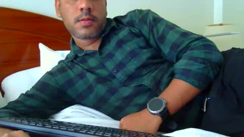 Snapshot of luckyfinalone chatting on 09/30/25, 07:30 luckyfinalone online show from 09/30/25, 07:30