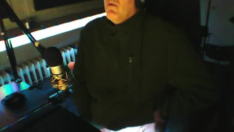Snapshot of luckyfreak1 chatting on 05/02/26, 11:10 call me Stefan online show from 05/02/26, 11:10