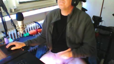 Snapshot of luckyfreak1 chatting on 05/23/26, 08:07 call me Stefan online show from 05/23/26, 08:07