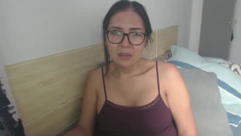 Snapshot of luckyisa chatting on 11/15/25, 10:56 angelisa online show from 11/15/25, 10:56