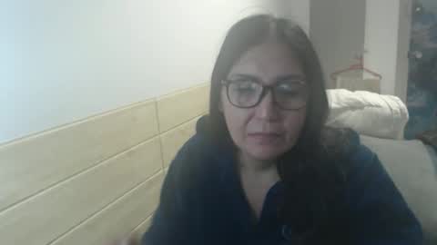 Snapshot of luckyisa chatting on 01/06/26, 09:50 angelisa online show from 01/06/26, 09:50