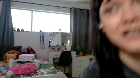 Jade online show from 05/09/26, 12:05