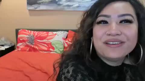 Snapshot of luckylee1992 chatting on 04/11/26, 05:23 luckylee1992 online show from 04/11/26, 05:23