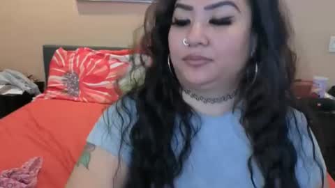 Snapshot of luckylee1992 chatting on 04/12/26, 05:34 luckylee1992 online show from 04/12/26, 05:34